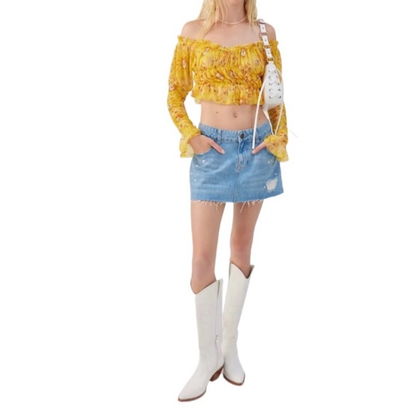 UO Isla Sheer Off-The-Shoulder Blouse Yellow Multi Size M - Picture 3 of 5